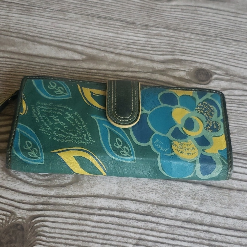 Fossil green and blue floral bifold wallet